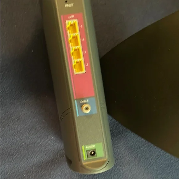 Arris Router/Modem - Picture 3 of 4